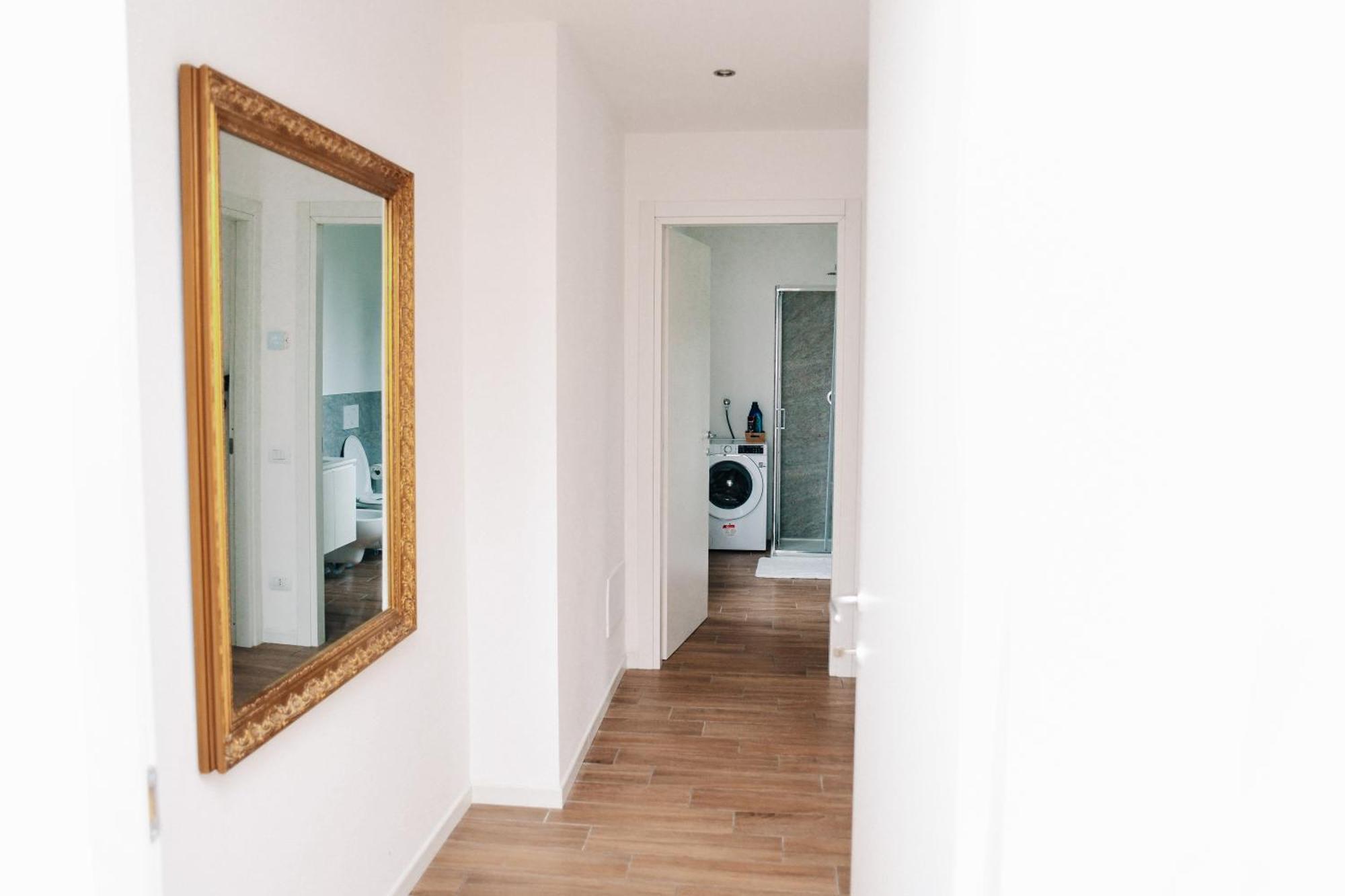 Lora Diamond Suite ,Free Parking, Self Check In,3 Комо Экстерьер фото