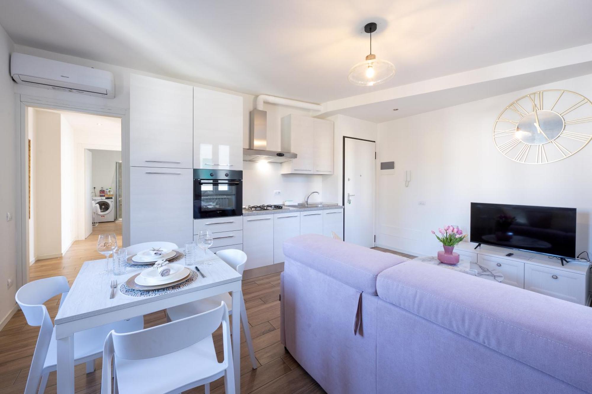 Lora Diamond Suite ,Free Parking, Self Check In,3 Комо Экстерьер фото